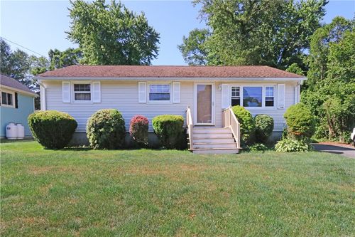 27 Louise Dr, Tiverton, RI, 02878-3737 | Card Image