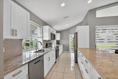 6037 Bay Isles Dr, Boynton Beach, FL, 33437-4110 | Card Image