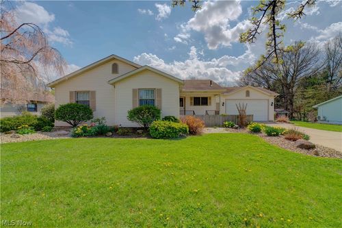 118 Sassafras Dr, Vermilion, OH, 44089-9603 | Card Image