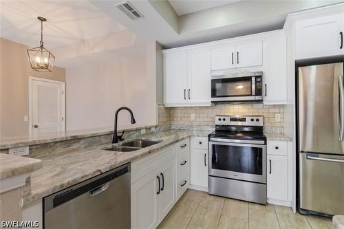 2113-9025 Colby Dr, FORT MYERS, FL, 33919-3219 | Card Image