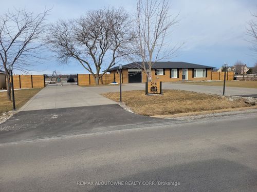 214 Binbrook Rd, Binbrook, ON, L0R1C0 | Card Image