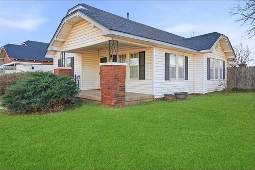 329 N Bailey St, Hobart, OK, 73651-2209 | Card Image