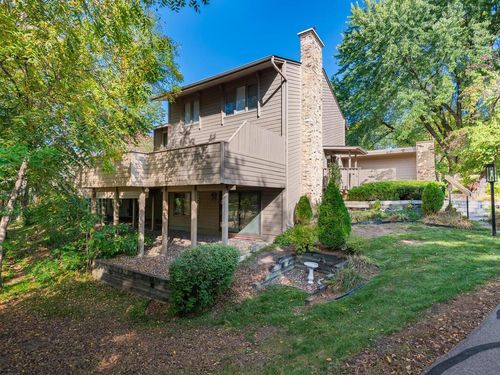 10243 Scarborough Rd, Bloomington, MN, 55437-2516 | Card Image