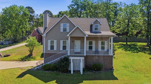 98 Emerald Dr, Maumelle, AR, 72113-5906 | Card Image