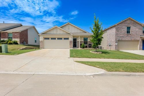 420 Red Rock Trail, Fort Worth, TX, 76052 | Card Image