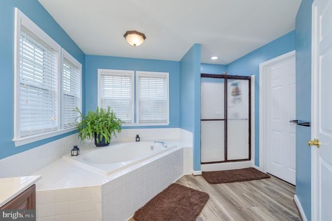 562 Holden Dr, House other with 4 bedrooms, 3 bathrooms and null parking in MARTINSBURG WV | Image 44