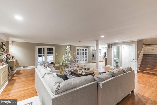 11301 Corobon Ln, House other with 4 bedrooms, 5 bathrooms and null parking in GREAT FALLS VA | Image 4