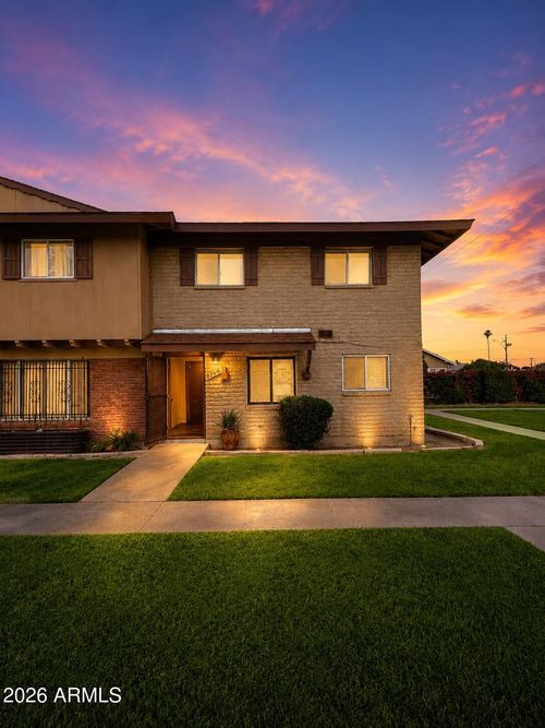 6746 N 43rd Ave, Glendale, AZ, 85301-3602 | Card Image