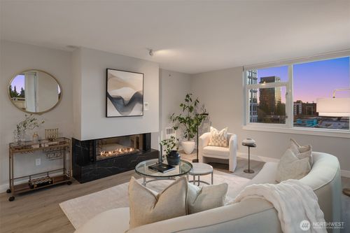 apt-611-1100 106th Ave Ne, Bellevue, WA, 98004-4388 | Card Image