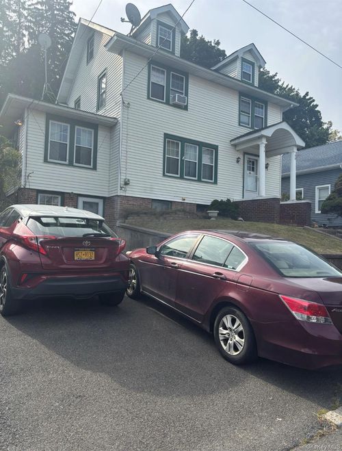 112 Clove Ave, Haverstraw, NY, 10927-1832 | Card Image