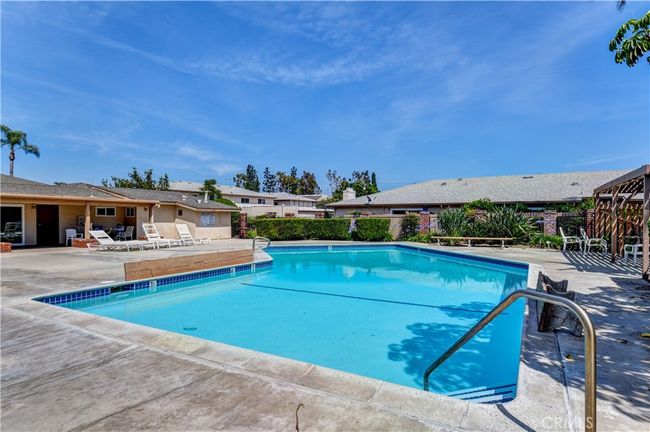 8 - 1881 Mitchell Ave, Condo with 3 bedrooms, 2 bathrooms and 1 parking in Tustin CA | Image 21