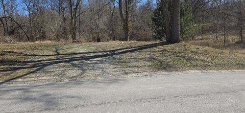 1440 N 16th St, Ozark, MO, 65721-8374 | Card Image