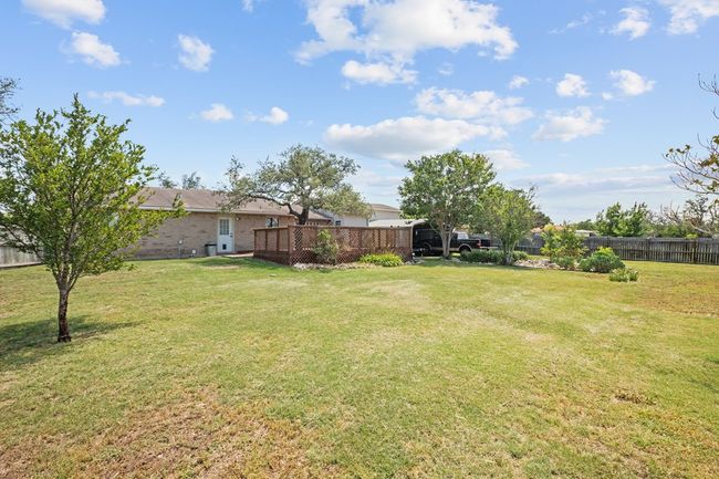 64 Quail Run, Home with 4 bedrooms, 2 bathrooms and 1 parking in Harper TX | Image 17