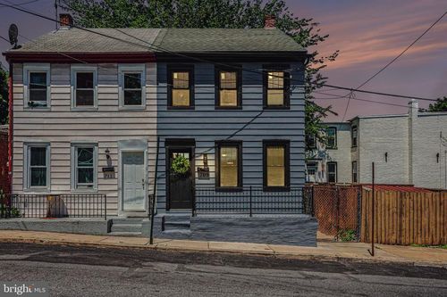 709 Saint Joseph St, LANCASTER, PA, 17603-5557 | Card Image