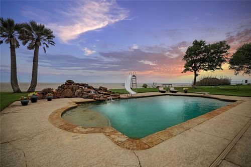 11212 Cedar Gully Rd, Beach City, TX, 77523-9202 | Card Image