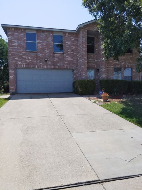 14846 Canyonridge Dr, Balch Springs, TX, 75180-3644 | Card Image