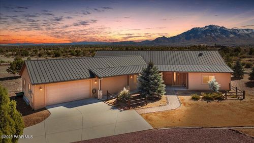 11055 N Williamson Valley Rd, Prescott, AZ, 86305 | Card Image