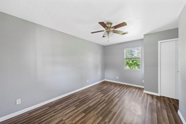 1560 Roadrunner Trl, House other with 3 bedrooms, 2 bathrooms and null parking in Riesel TX | Image 13