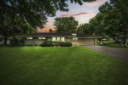 2000 Ordway St, Golden Valley, MN, 55422-4132 | Card Image