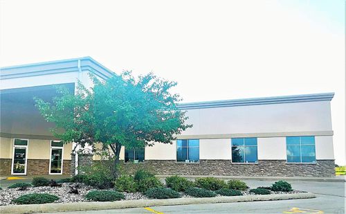 711 Sioux Point Rd, Dakota Dunes, SD, 57049 | Card Image