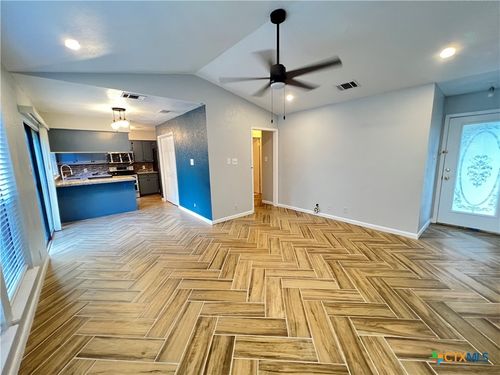 1419 Hyridge Cir, Round Rock, TX, 78664-6684 | Card Image