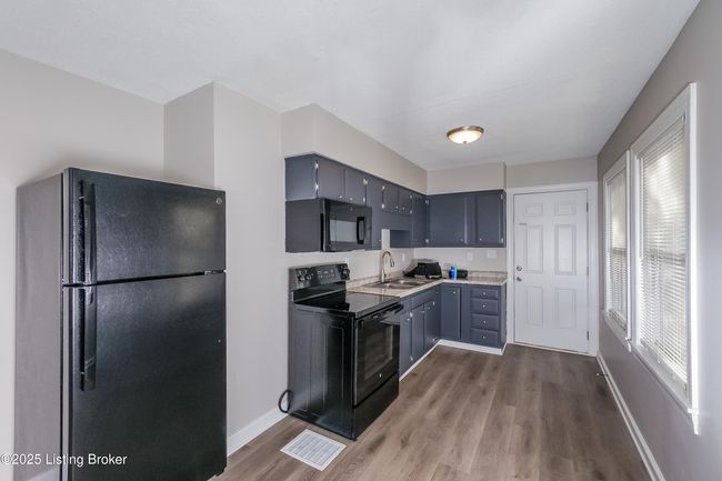 1088 Bicknell Ave, House other with 3 bedrooms, 1 bathrooms and null parking in Louisville KY | Image 8