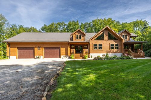 2506 100th Ave, Lakeview, MI, 48850-9690 | Card Image