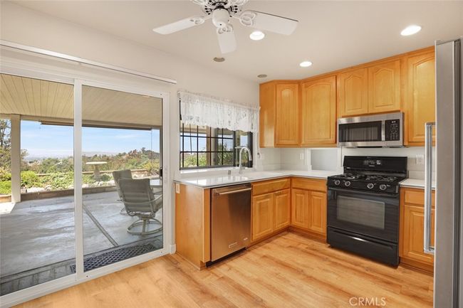 22621 Via Tercero, House other with 4 bedrooms, 3 bathrooms and 2 parking in Mission Viejo CA | Image 9