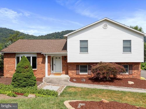 64 Maple Leaf St, RIDGELEY, WV, 26753-7555 | Card Image