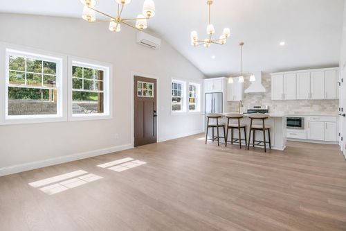 9 Brook St, Biddeford, ME, 04005-9305 | Card Image