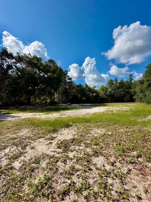 28 Allen St, Sopchoppy, FL, 32358-1051 | Card Image