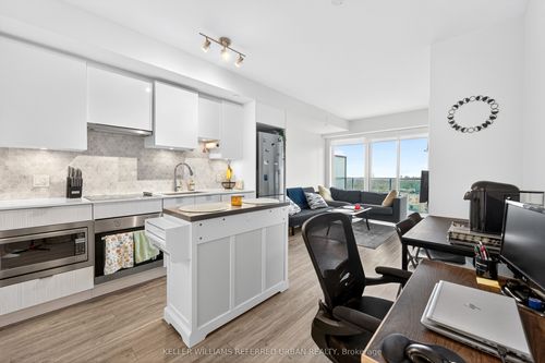3108-195 Redpath Ave, Toronto, ON, M4P0E4 | Card Image