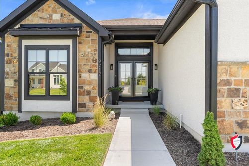 9717 Ingrid St, De Soto, KS, 66018 | Card Image