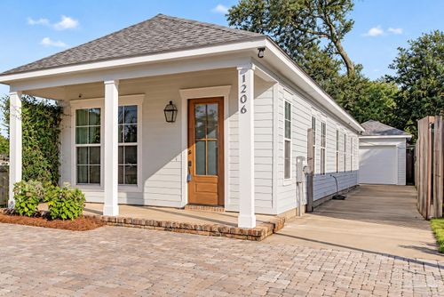 1206 E Fisher St, Pensacola, FL, 32503-4038 | Card Image