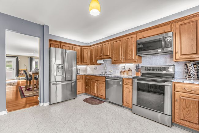 UNIT-4-18 - 11 Boulevard Dr, Condo with 2 bedrooms, 3 bathrooms and 2 parking in Danbury CT | Image 9