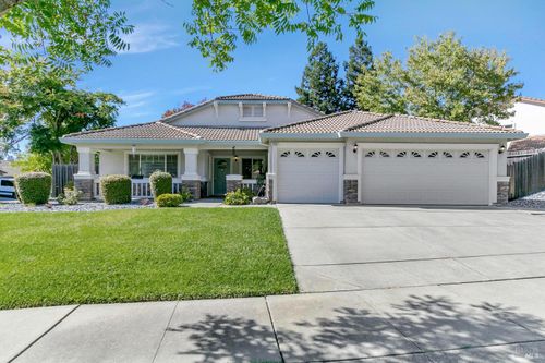 3257 Vista Del Lago Way, Fairfield, CA, 94533-7792 | Card Image