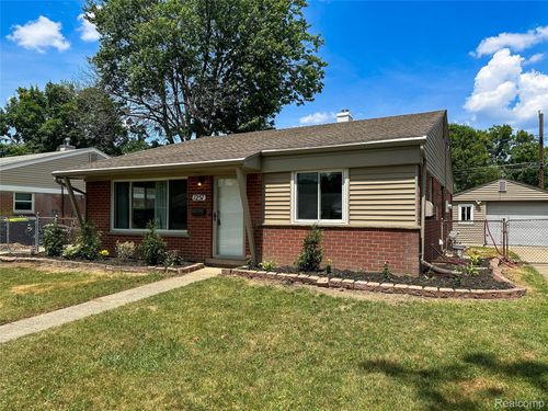 1257 Jerry Ave, Madison Heights, MI, 48071-2974 | Card Image