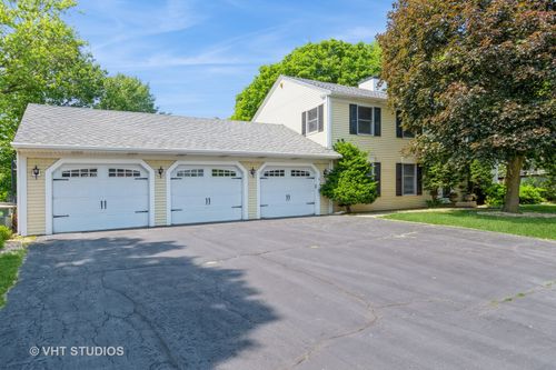 65 Old Post Rd, Montgomery, IL, 60538-2723 | Card Image