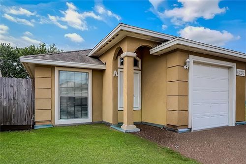 a-6637 Rhine Dr, Corpus Christi, TX, 78412-4840 | Card Image