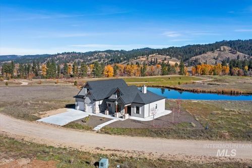 42 Singing Springs Way, Garden Valley, ID, 83622-1031 | Card Image