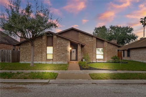 7234 Diamond Ridge Dr, Corpus Christi, TX, 78413-5095 | Card Image