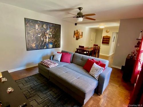 apt-106-88 32nd Ave, East Elmhurst, NY, 11369-1405 | Card Image