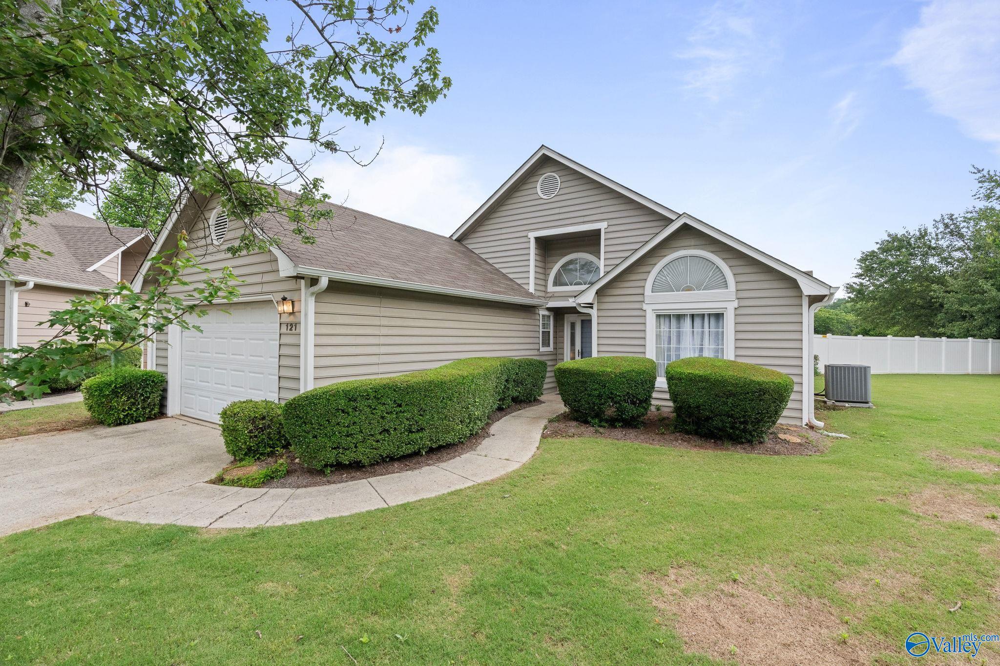 Lily Ct, Madison, AL 35758