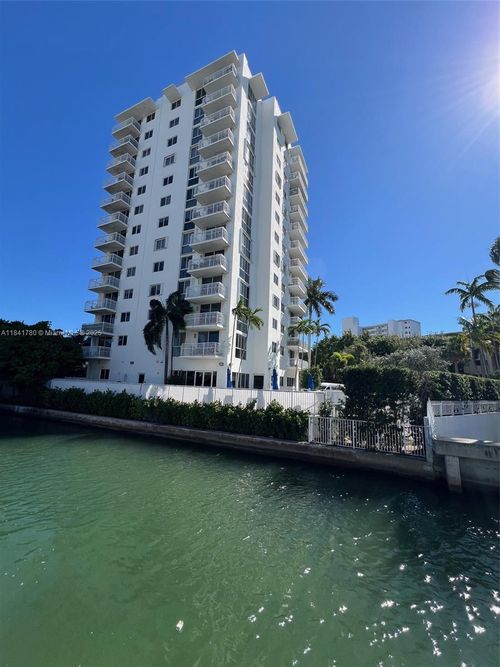 apt-1005-1688 West Ave, Miami Beach, FL, 33139-2382 | Card Image