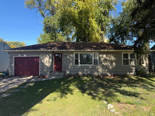 305 19th Ave N, Fargo, ND, 58102-2317 | Card Image