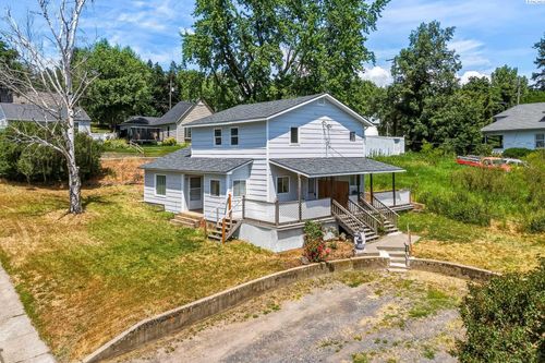 220 N Bridge St, Palouse, WA, 99161-8782 | Card Image