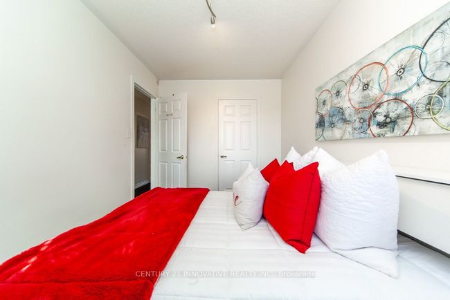 56 Royal Appian Cres, House attached with 4 bedrooms, 4 bathrooms and 2 parking in Concord ON | Image 30