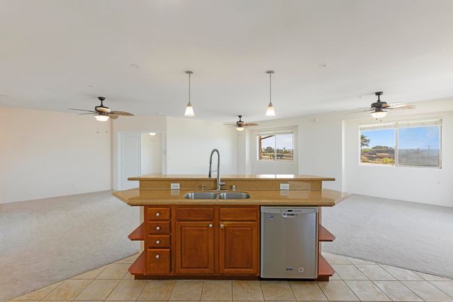 D402 - 1400 Limahana Cir, Condo with 4 bedrooms, 3 bathrooms and null parking in Lahaina HI | Image 12