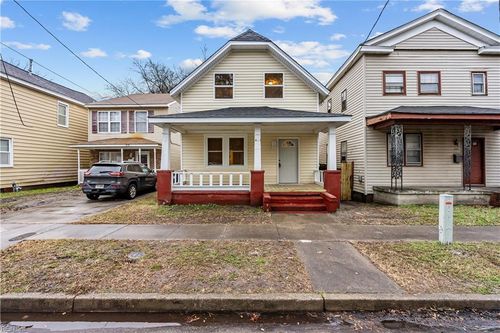 411 Craig St, Norfolk, VA, 23523-1607 | Card Image