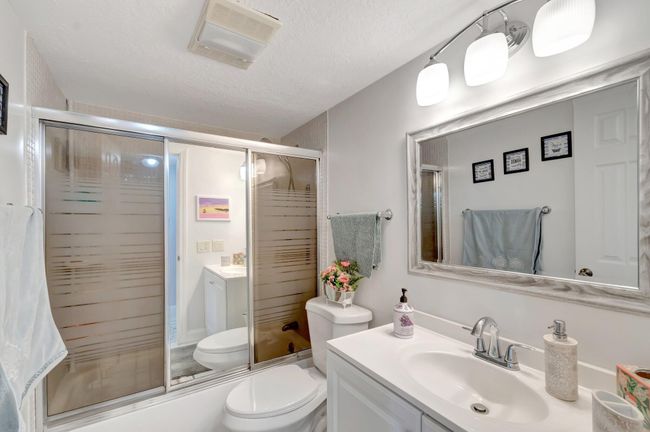 APT-107 - 4236 Deste Ct, Condo with 3 bedrooms, 2 bathrooms and null parking in Lake Worth FL | Image 23